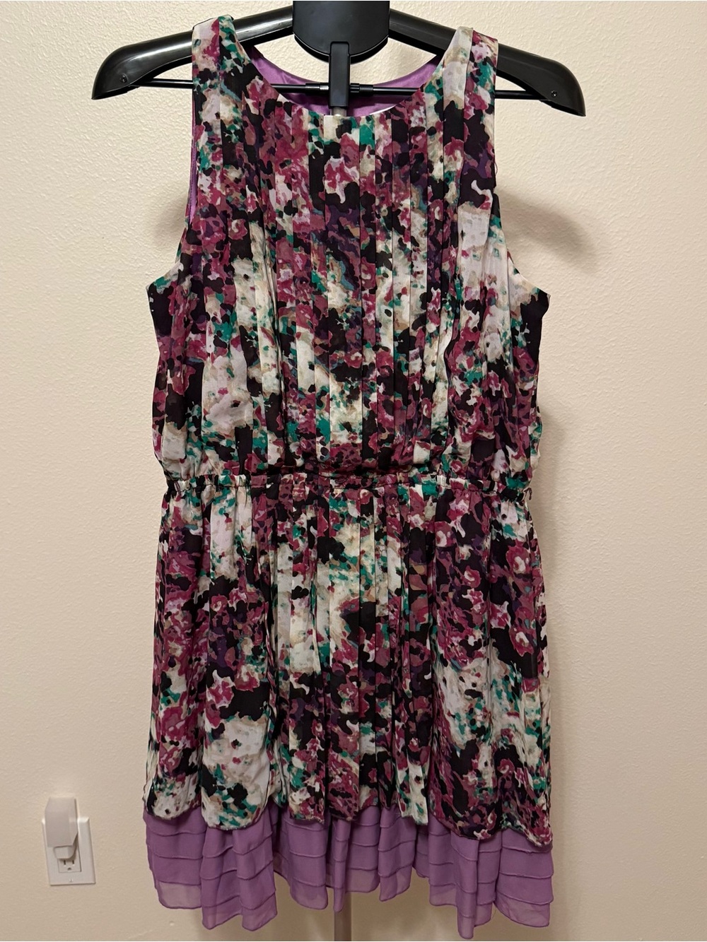 Jessica Simpson Women’s Size 14 Floral Pleated Dress Purple Ruffle Hem Sleeveles
